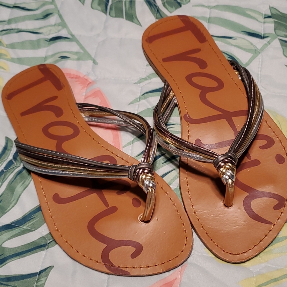 Sandals - Picture 9 of 13